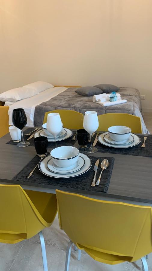 Dimora Di Privacy Fronte Parco E Ospedale Di Monza Apartamento Lissone Exterior foto