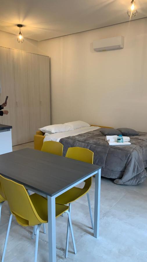 Dimora Di Privacy Fronte Parco E Ospedale Di Monza Apartamento Lissone Exterior foto