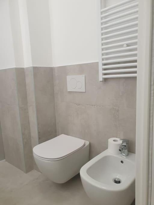 Dimora Di Privacy Fronte Parco E Ospedale Di Monza Apartamento Lissone Exterior foto
