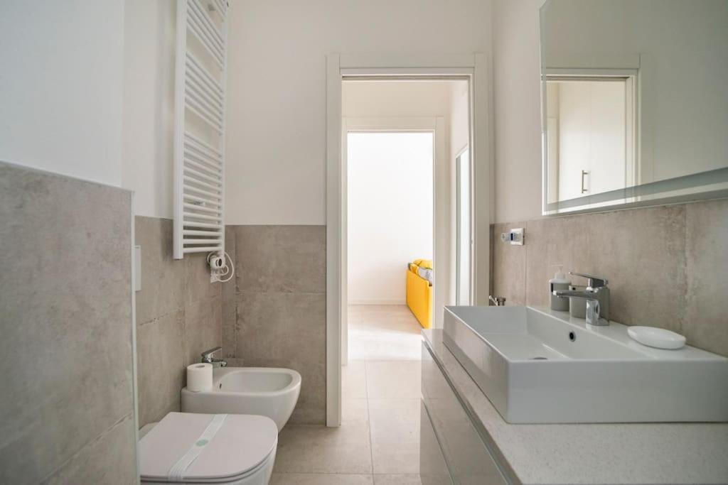 Dimora Di Privacy Fronte Parco E Ospedale Di Monza Apartamento Lissone Exterior foto
