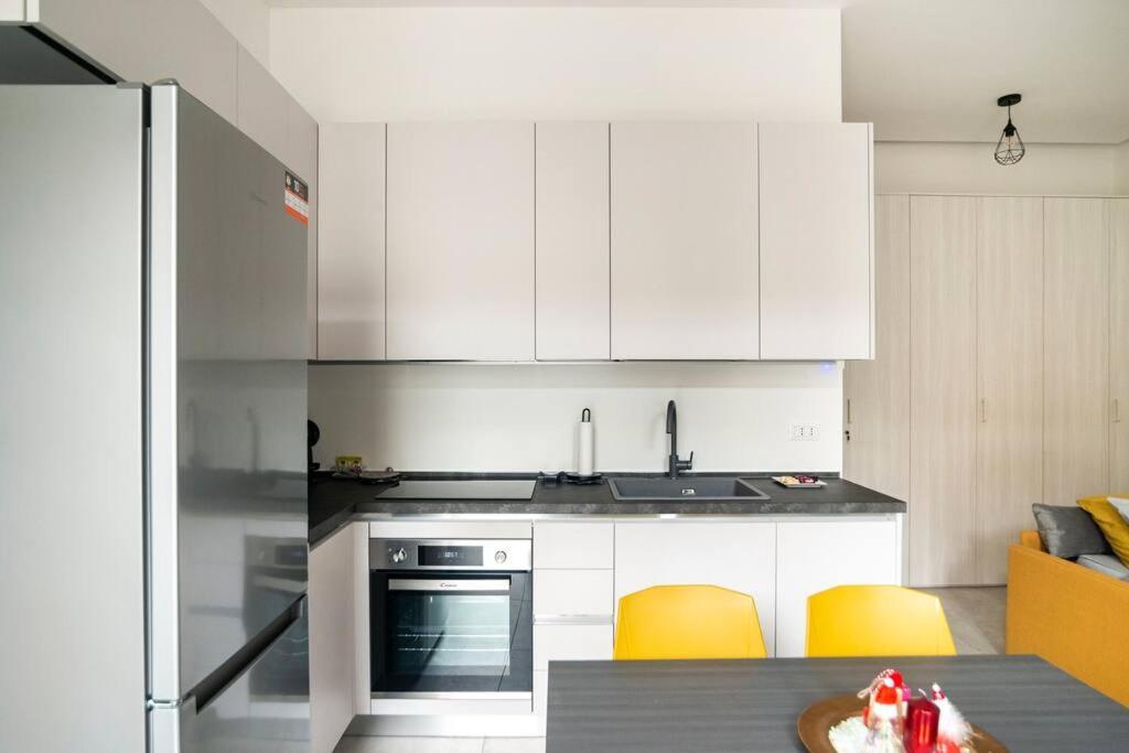 Dimora Di Privacy Fronte Parco E Ospedale Di Monza Apartamento Lissone Exterior foto